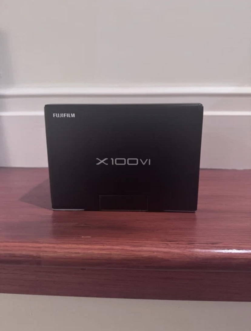 Brand New , Original Fujifilm X100VI Digital Camera With Zero Shutter Count.